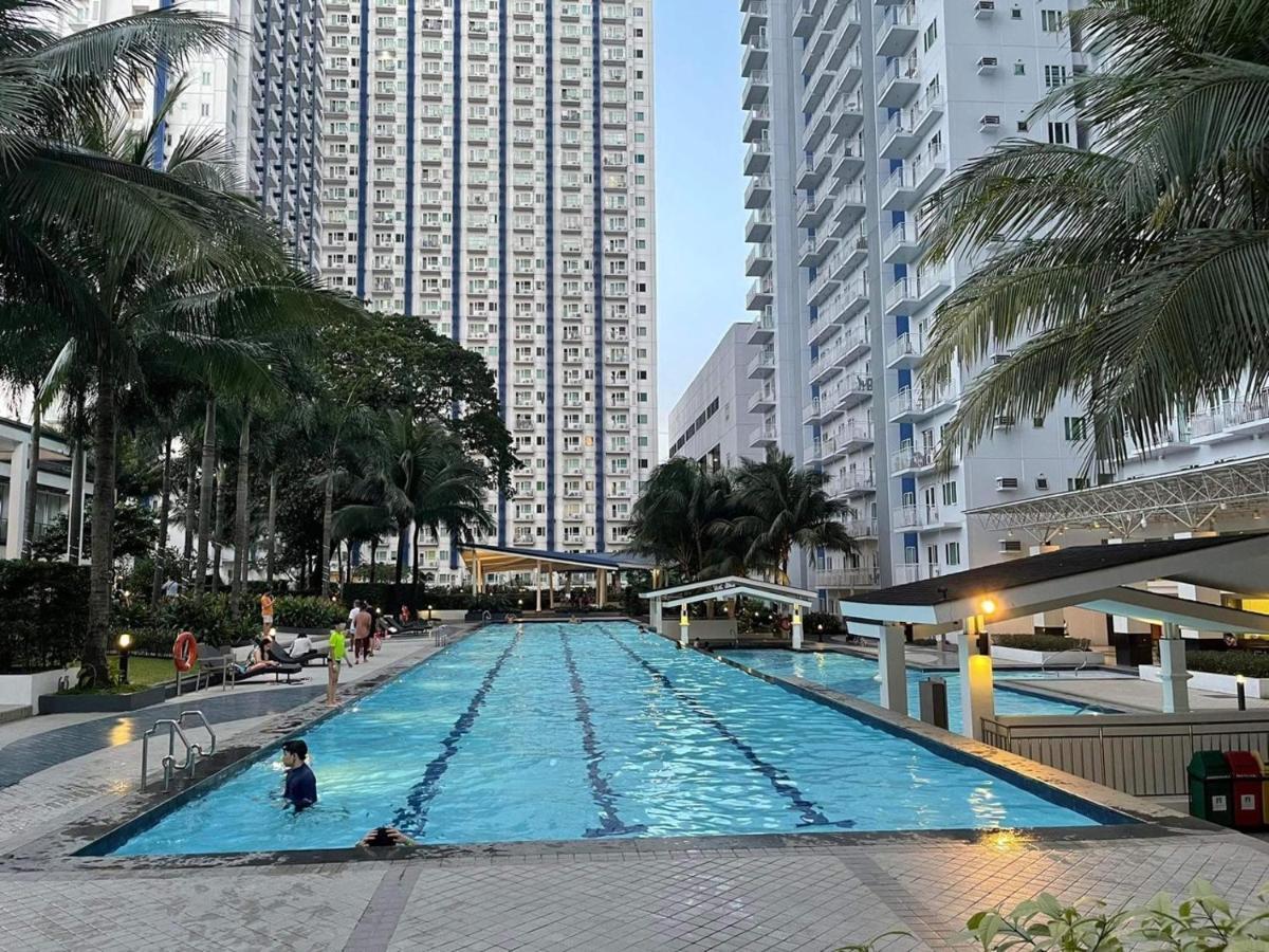 Relaxing City View Aparthotel Manila Exterior foto